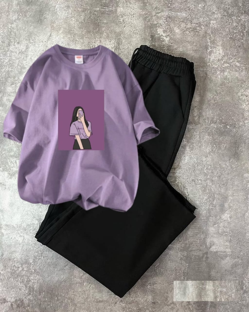 BLACK FLAPPER - LILAC TEE SELFIE GIRL